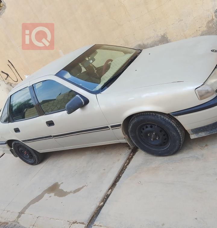 اوبل فيكترا